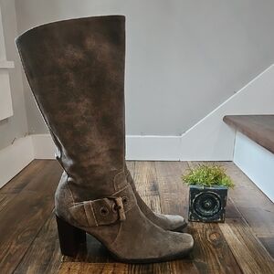 Liz Claiborne Flex‎ Women's Taupe Distressed Leather Heeled Boots